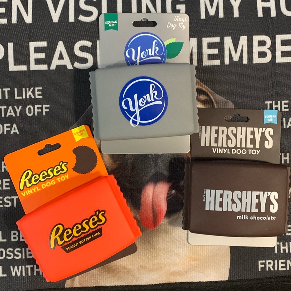 Hershey’s Vinyl squeak toys (3) w/ Hershey store original paper bag